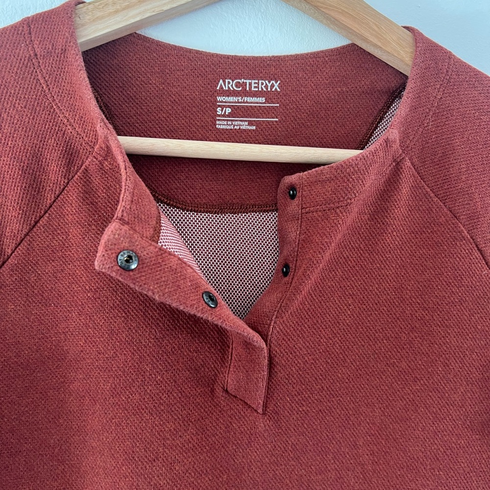 Arc'teryx Women's Long Sleeve Polo Top - Rust - Picture 4 of 9